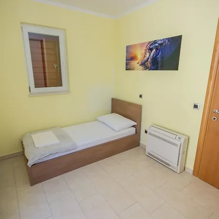 펜션 Holiday In Splitska/insel Brac 6058 *